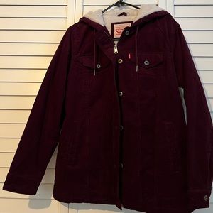 Levis hooded sherpa & corduroy jacket. Burgundy. Women's size Small.